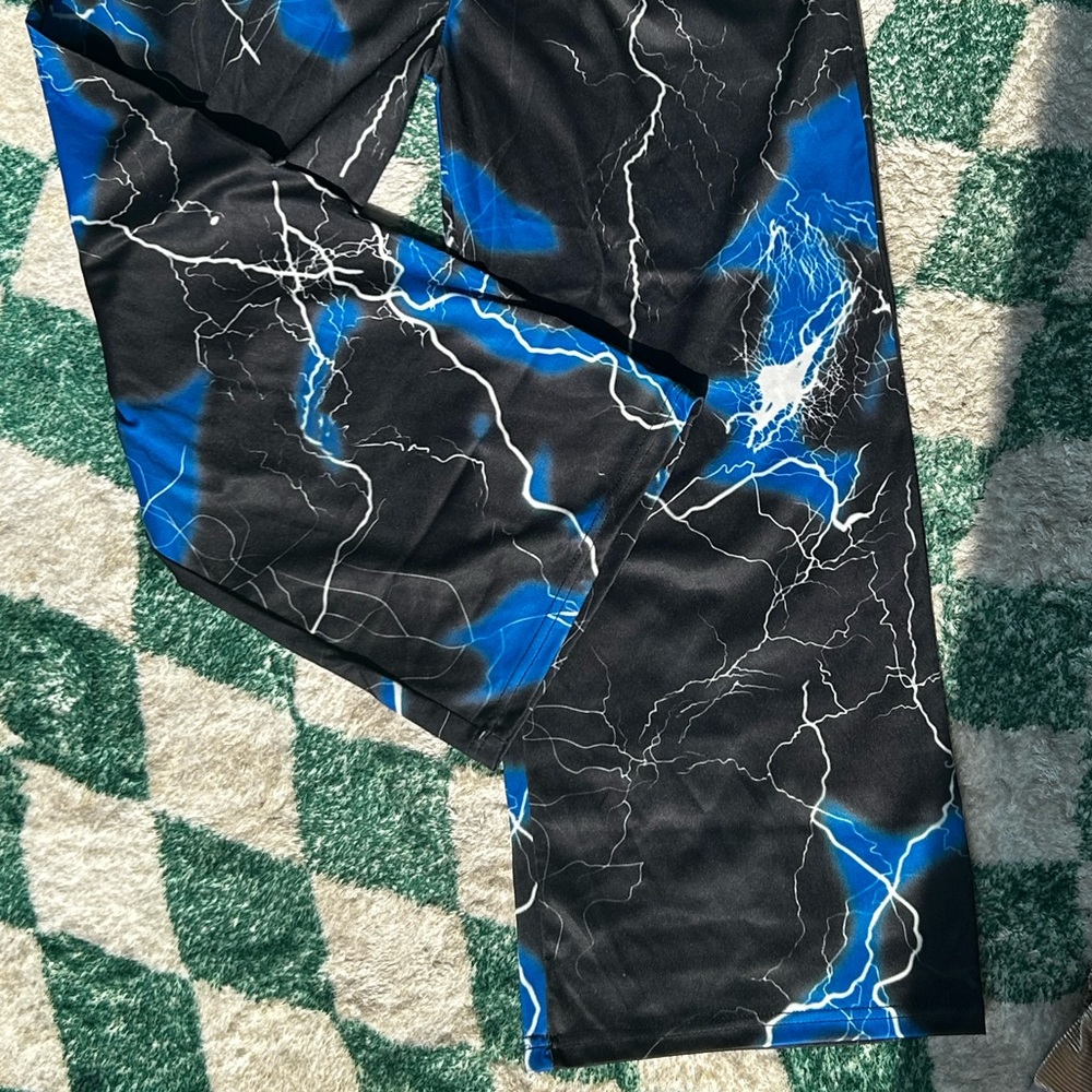 Anime Style, Wide Leg Capri Sweats - Picture 2 of 6